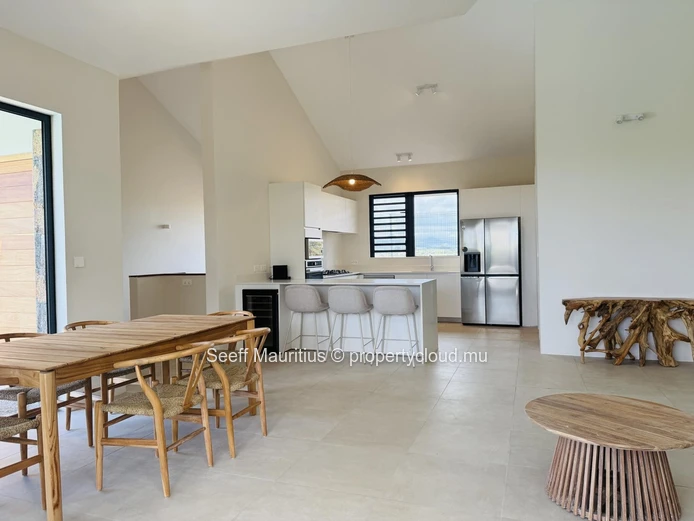 Villa moderne et neuve proche des commodités – Hillside II