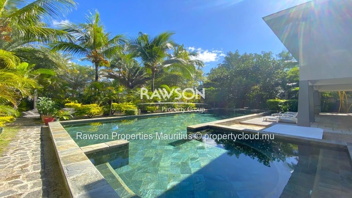 3 Bedroom Seaside Duplex | Private Plunge Pool | Lagoon Views | Poste Lafayette | Available Mid Octo