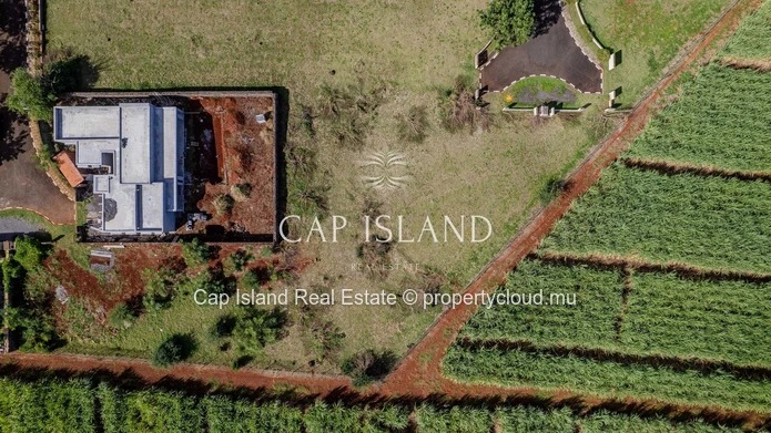 470T residential land in Royal Park