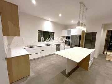 4 Bedroom Villa