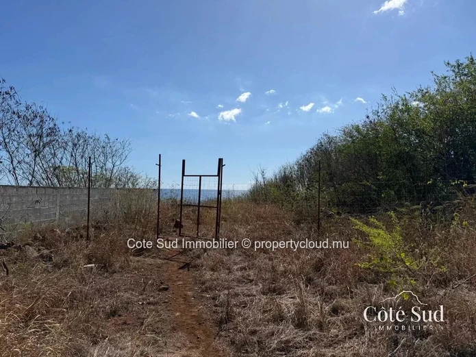 Beautiful Seaside Plot of Land in Albion, 583 m²
