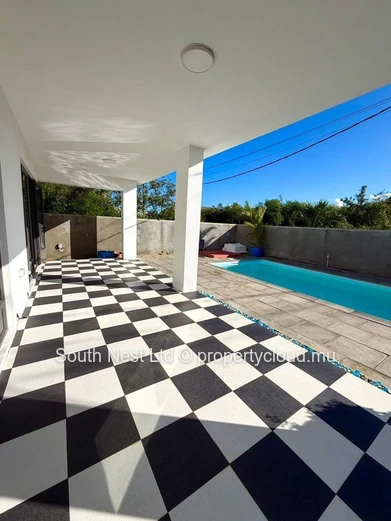Villa familiale contemporaine de 4 chambres avec piscine privée - Mon Choisy