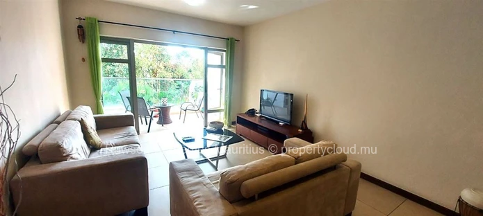 Appartement Spacieux A Vendre Proche Plage A Riviere Noire