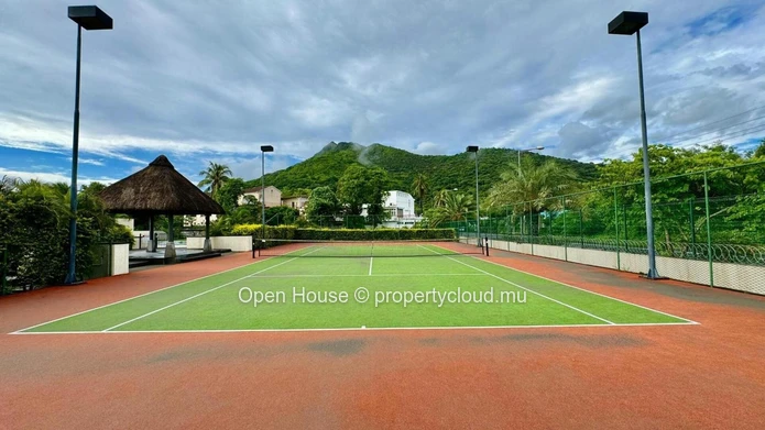 IRS VILLA for sale in Rivière Noire, Black River. 248m² living space, private pool, boat mooring.