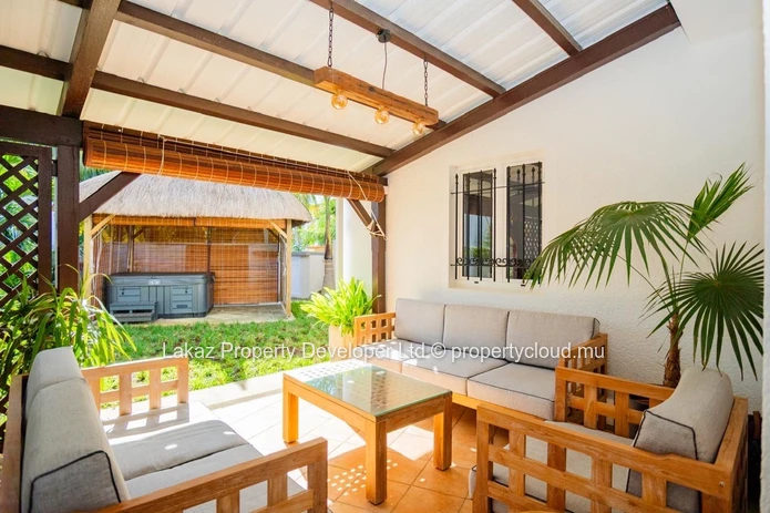 Cosy House for sale - Accessible to Locals only