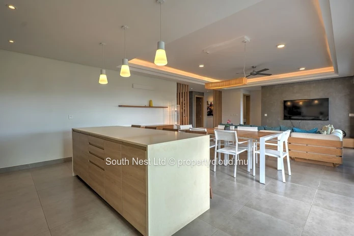 Art de Vivre d'Exception à Mont Choisy – Superbe Penthouse Meublé de 3 Chambres