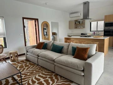 4 Bedroom Villa