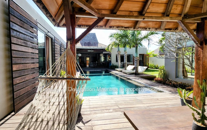 Resale Villa | Pereybere | Balinese-Style Architecture | Private Pool