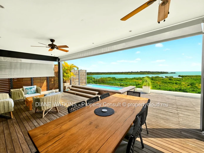 Penthouse de luxe avec piscine privée à vendre à Poudre d'Or