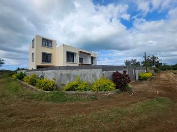 6 Bedroom Villa