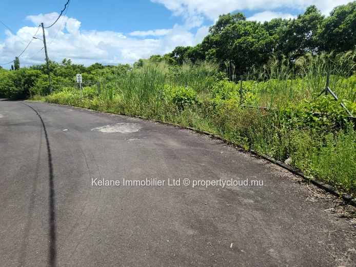 Residential Plot for Sale – Morcellement Plaine de L'Hermitage