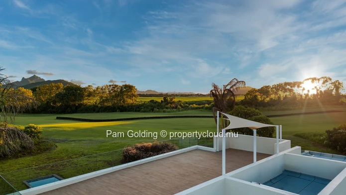 Villa de Luxe à Vendre à Anahita Mauritius | Vue Golf, Accès Mer & Piscine Privée