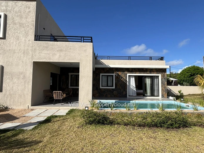 Calodyne - New 3-bedroom house with swimming pool and garden