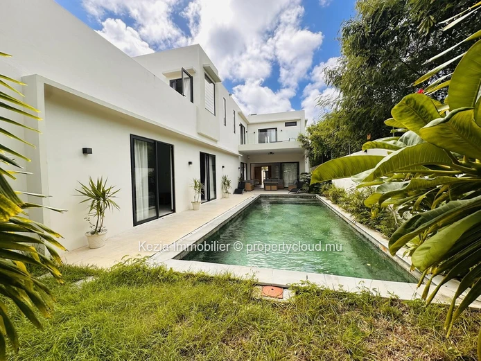 Villa Contemporaine Avec Piscine