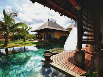 5 Bedroom Villa