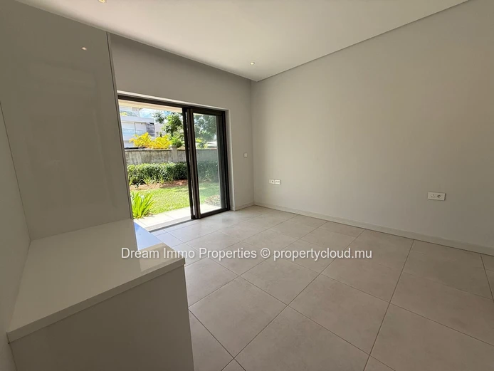 3-bedroom apartment with huge terrace in Pointe aux Canonniers – Mauritius