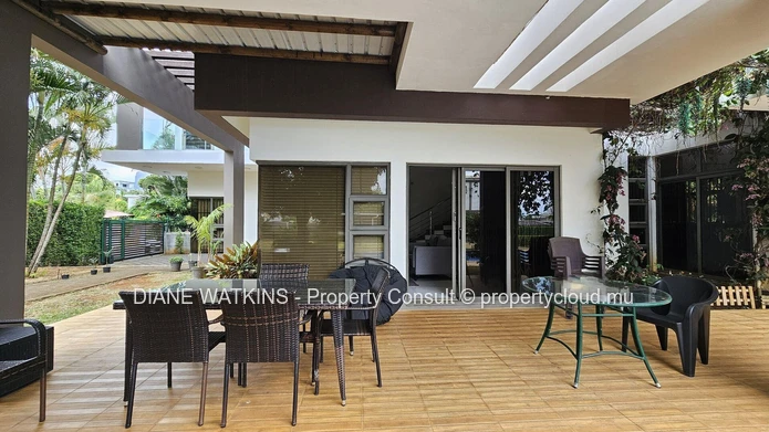 4-bedroom house for sale in Beau Bassin 