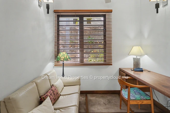 Exclusive 4-bedroom beachfront villa with private pool & ocean view in Poste de Flacq – Mauritius