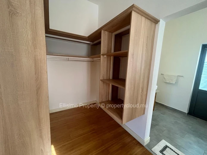 Stunning 3-Bedroom Villa for Rent in a Secure Gated Residence