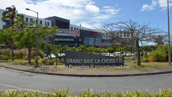Penthouses De Standing Vue Mer Avec Toit Terrasse & Jacuzzi Privé A Grand Baie - Ile Maurice
