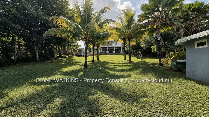 Beachfront Estate for Sale in Riambel – Luxury Oceanfront Property & Turnkey Investment Opportunity in Mauritius