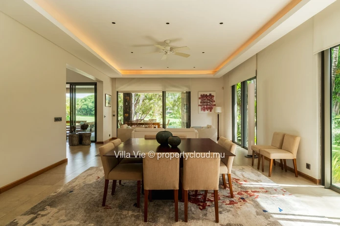 Beau Champ - Magnificent 5-bedroom villa with private pool