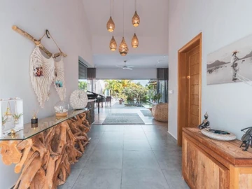 4 Bedroom Villa