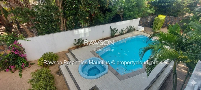 3-Bedroom Apartment for Sale in Black River – Accessible to Foreign Buyers at 360 000 euro
