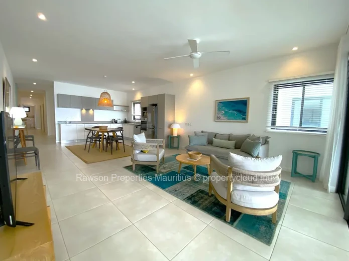 Amazing Beach Front Apartment 