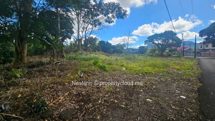 Magnifique terrain de 467,5 m² 