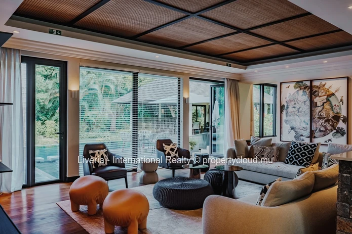 Beau Champ 4-Bed Luxury Villa with Pool - Foreign Buyers OK