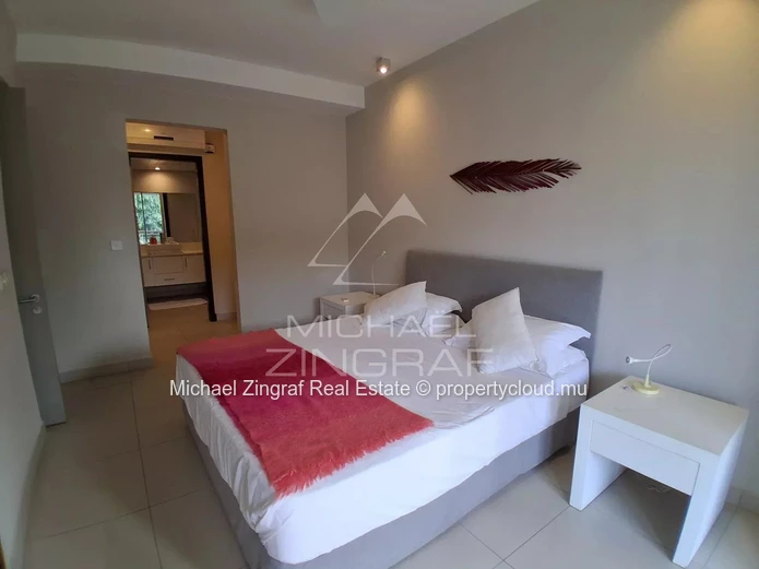 2-Bedroom Duplex with Direct Beach Access – Pereybere