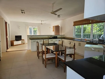 4 Bedroom Villa