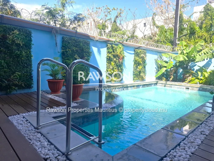 5-Bedroom Bungalow | Private Pool | Spacious & Charming | Pereybere 