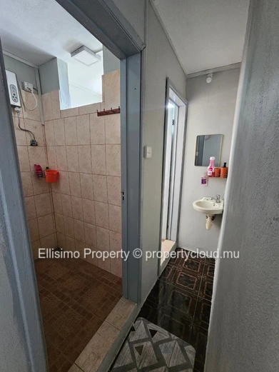 For Rent – Cozy 2-Bedroom Apartment in Calodyne
