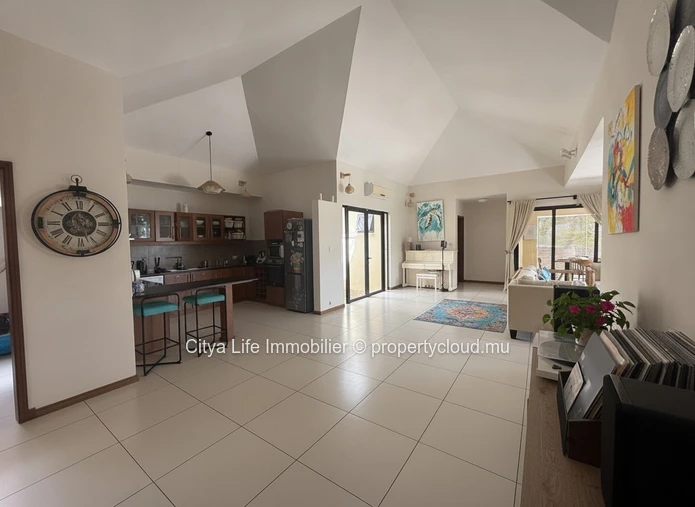 Semi-furnished 4-Bedroom House for Rent in Tamarin with Private Pool