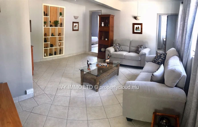 Beachfront House For Rent – Baie Du Tombeau