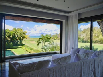 5 Bedroom Villa