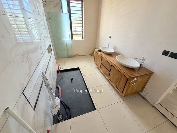 À Louer – Villa De 4 Chambres – Trou Aux Biches