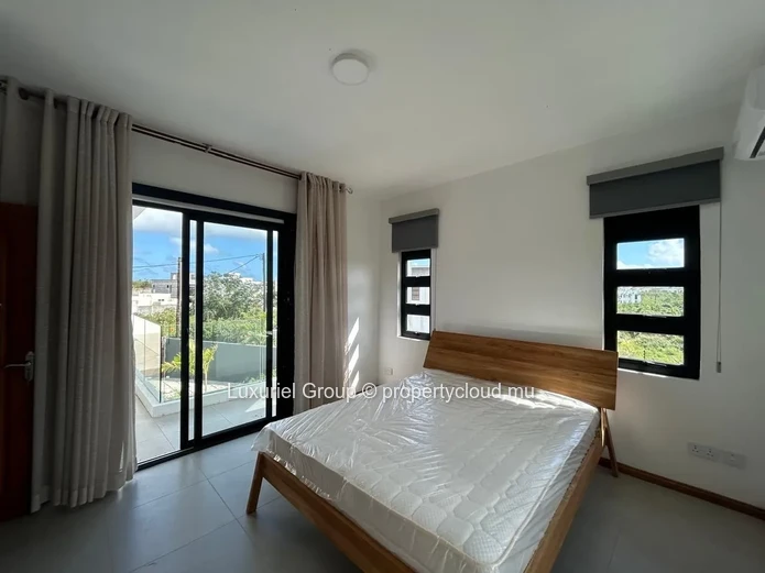 Contemporary Villa For Rent In Cap Malheureux