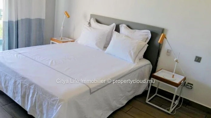 Duplex de 4 chambres avec piscine privée à vendre à Balaclava
