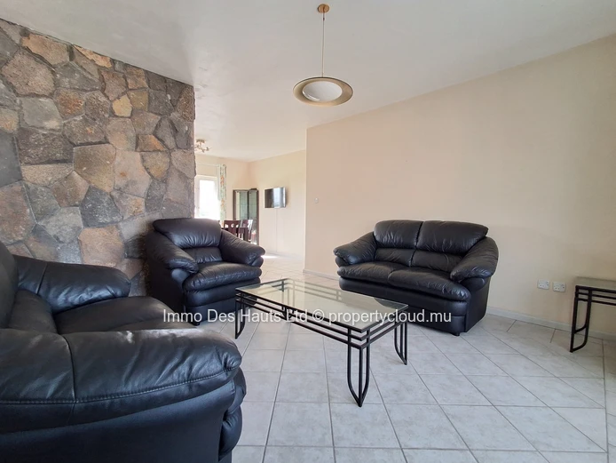 Appartement de 3 chambres meublé en vente curepipe 