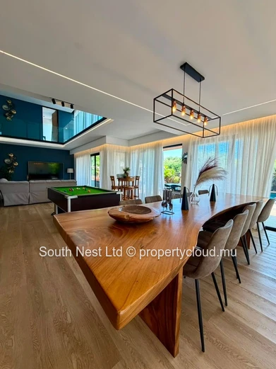 Villa exclusive avec piscine de style resort dans le prestigieux quartier de Calodyne