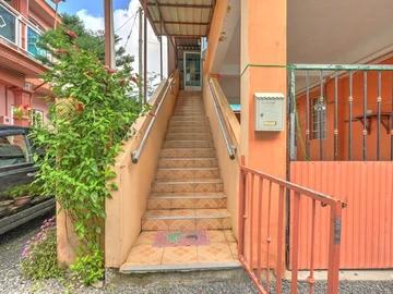 7 Bedroom House