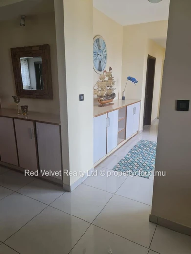 Penthouse de luxe de 4 chambres à louer à Sodnac, Quatre Bornes