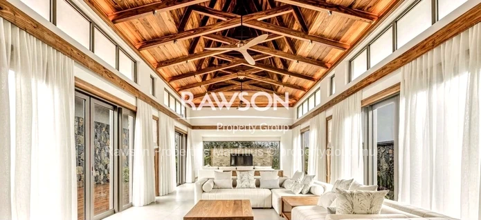 Exclusive High End Villas In Balaclava 
