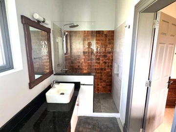 3 Bedroom Townhouse, Duplex
