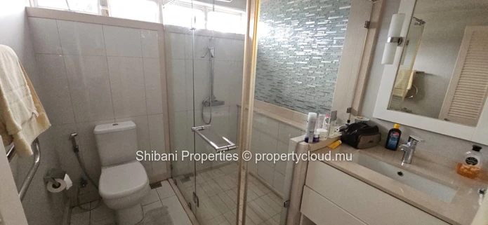 Modern Family Home for Sale – Curepipe