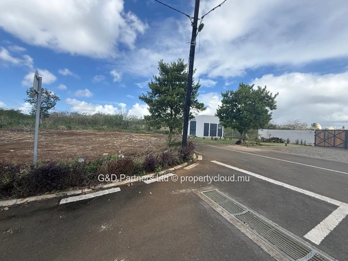 For Sale Off-Plan | 4 Modern Villas – Only 2 Remaining