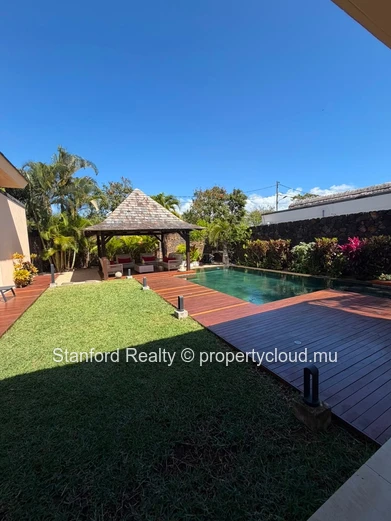 Beautiful Villa for Rent - 4 Bedrooms, Grand Baie, North